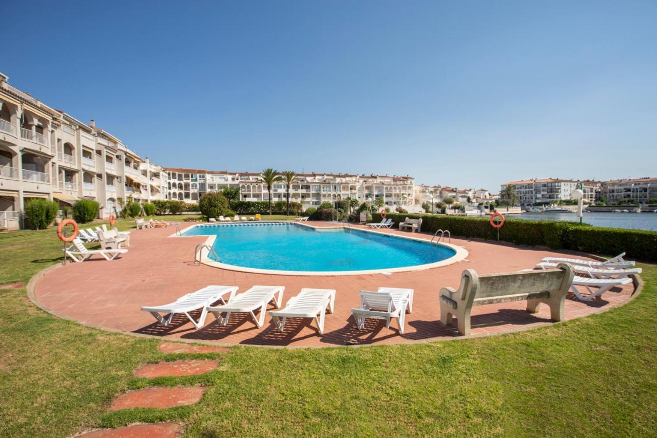 1005 Apartamento Con Vistas Al Lago San Maurici By Homeselectspain エンプリアブラバ エクステリア 写真