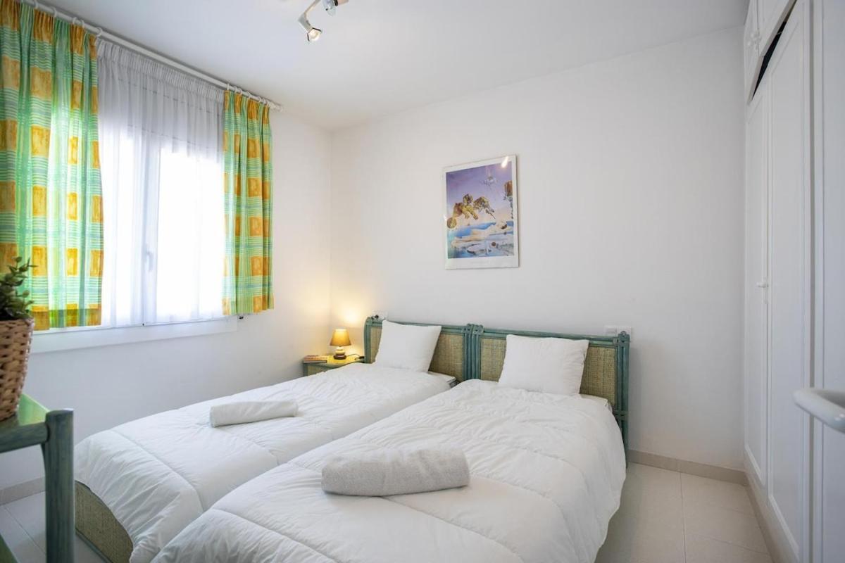 1005 Apartamento Con Vistas Al Lago San Maurici By Homeselectspain エンプリアブラバ エクステリア 写真